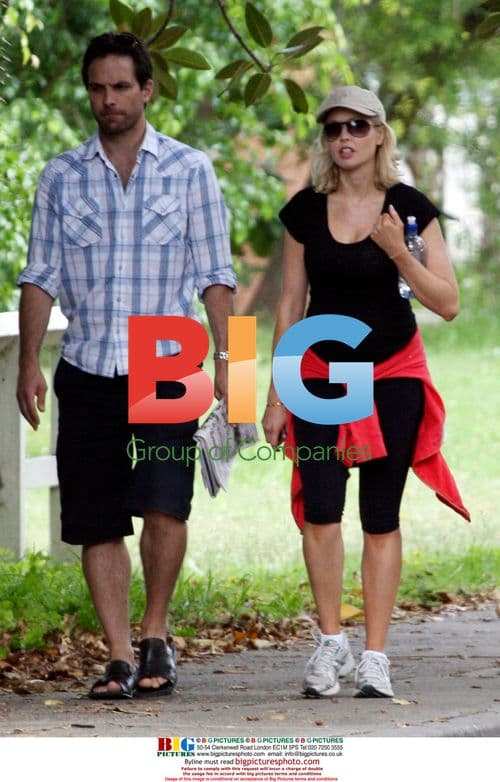 Pregnant Kimberly Davies out with husband