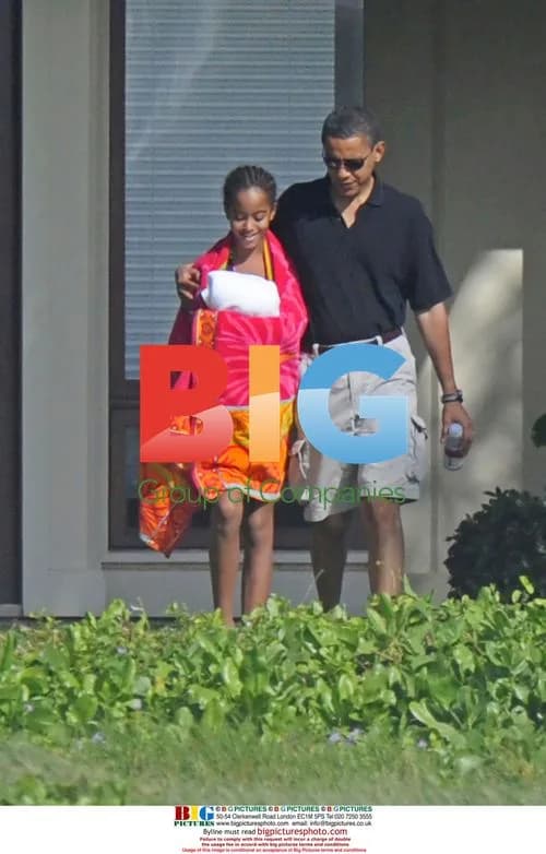 Barack Obama and daughter Malia in Hawaii