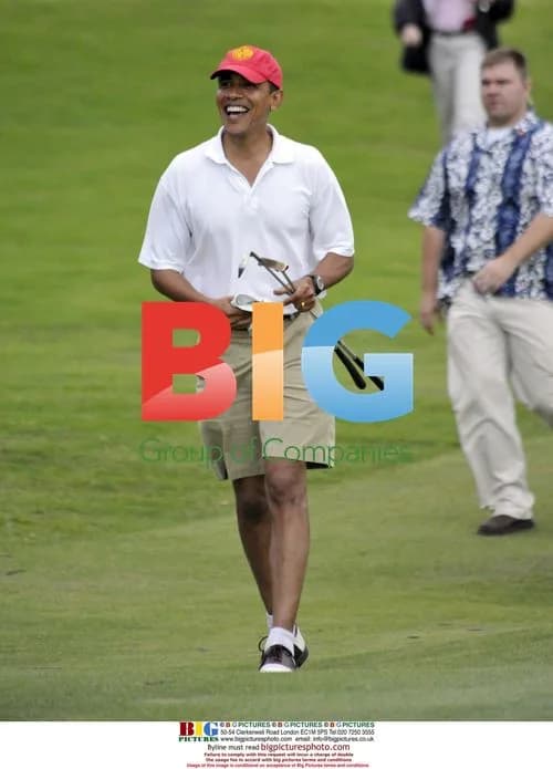 Obama Golfs in Hawaii