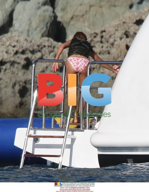 Beyonce and Jay-Z on Luxury Yacht