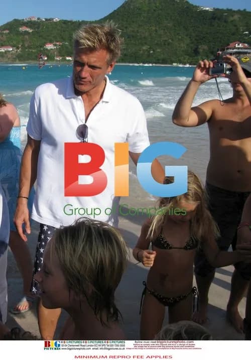 Dolph Lundgren Celebrates Christmas