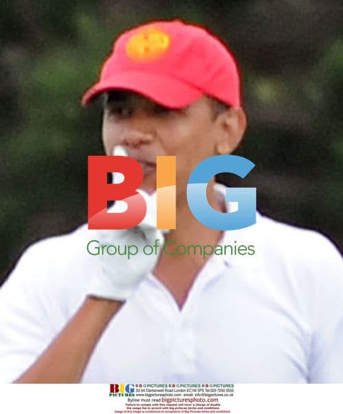 Barack Obama Greets Crowd After Golf in Hawaii