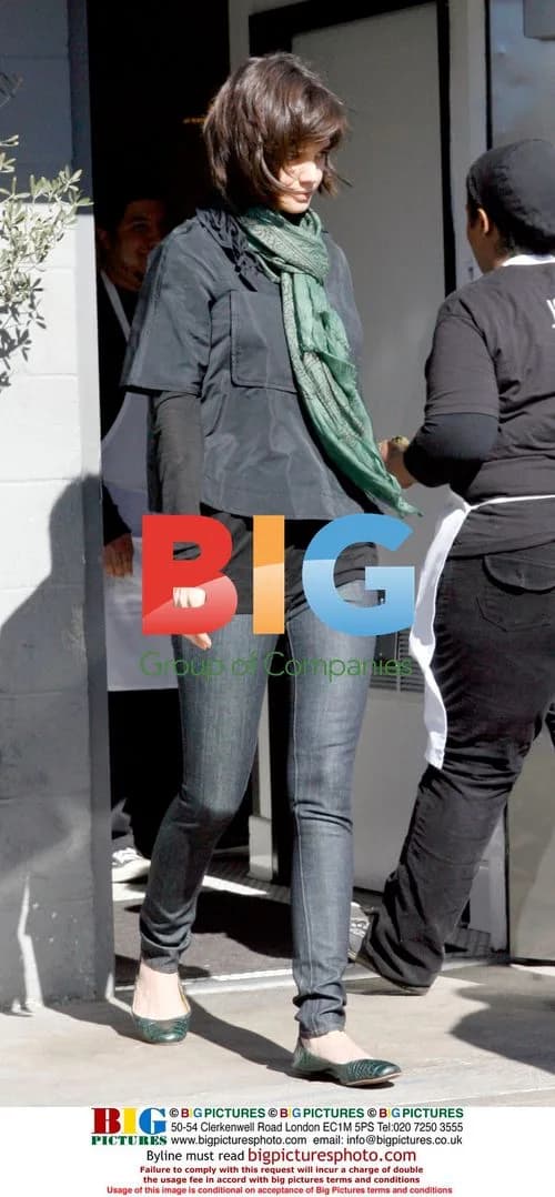 Katie Holmes Lunch at Joans on 3rd