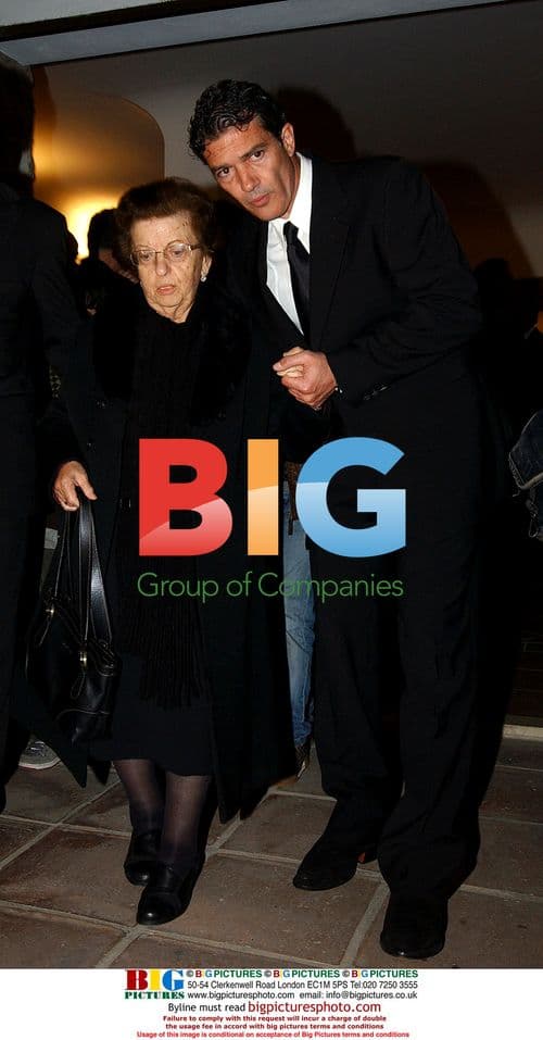 Antonio Banderas, Melanie Griffiths, family at funeral