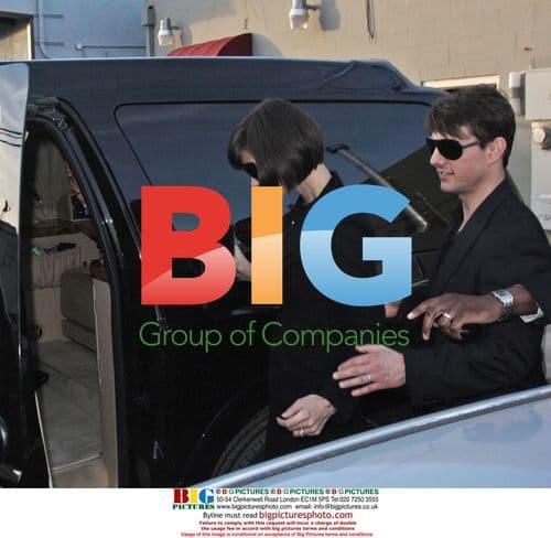 Tom Cruise and Katie Holmes Leave Restaurant