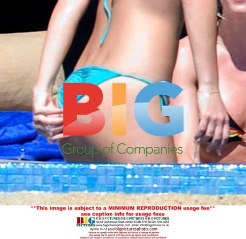 Leonardo DiCaprio and Bar Refaeli in Mexico