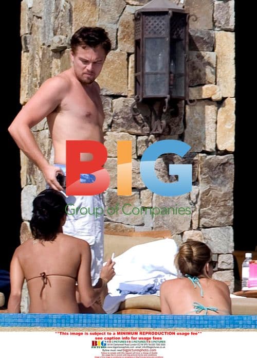 Leonardo DiCaprio and Bar Refaeli on Mexico Vacation