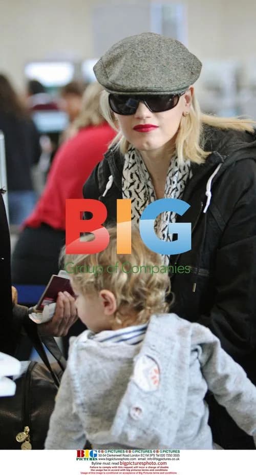 Gwen Stefani Departs LAX Pregnant