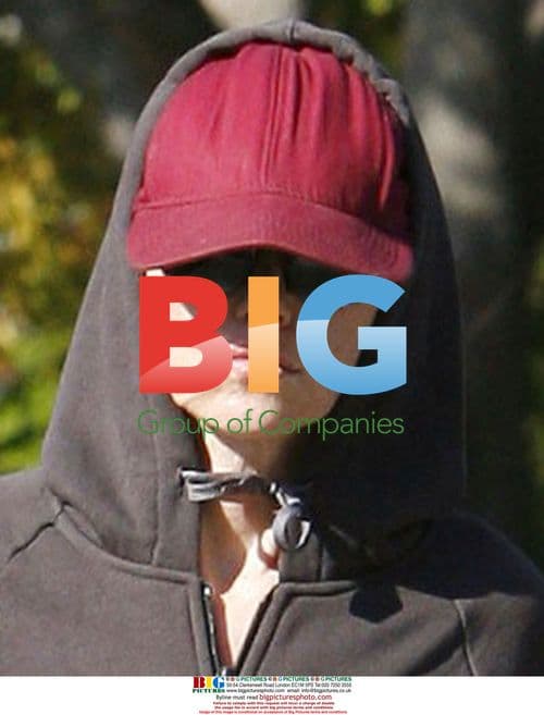 Naomi Watts Jogging with Trainer