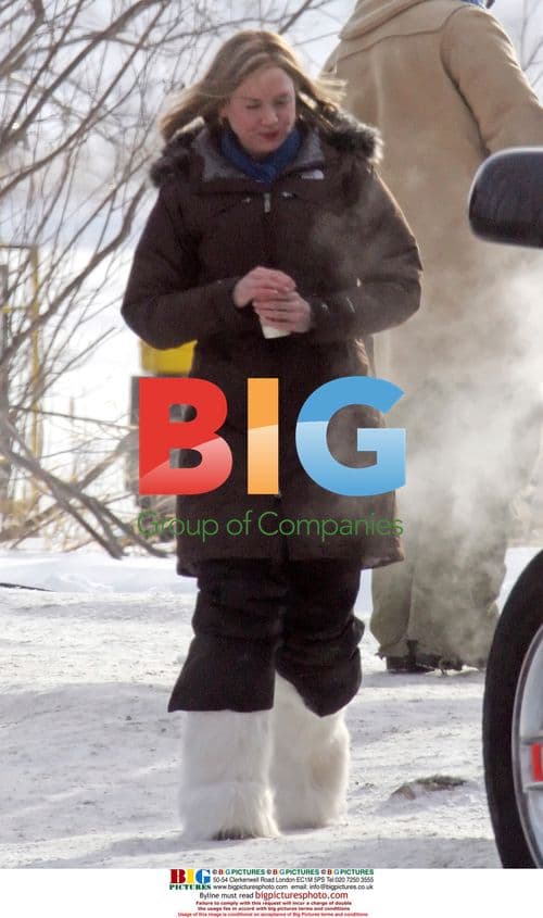 Renee Zellweger Braves Freezing Winnipeg Temps