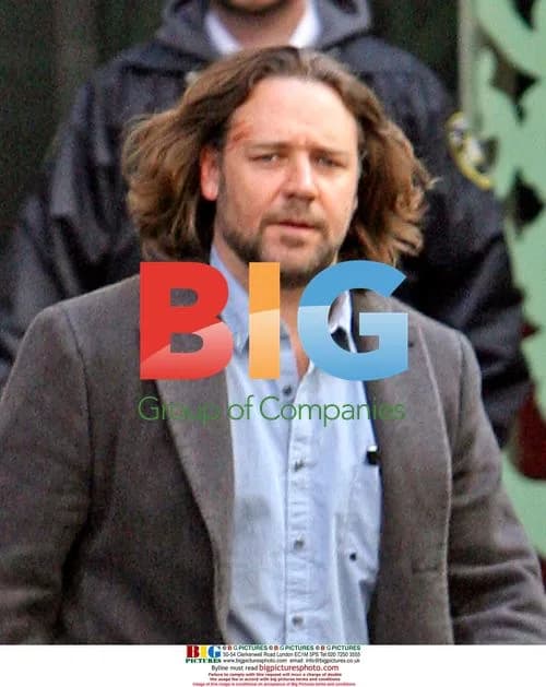 Russell Crowe on set of 'State of Play'