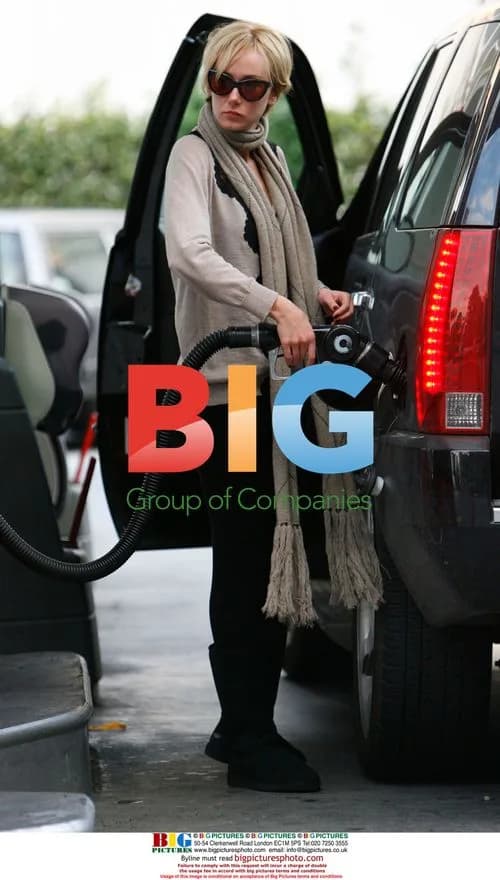 Kimberly Stewart Shopping at Whole Foods