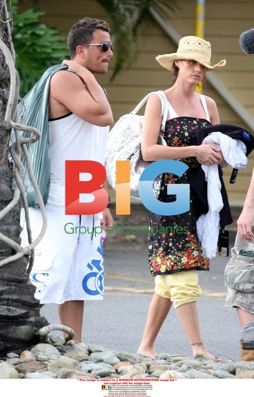 Katie Price and Peter Andre Leave Boat in Australia