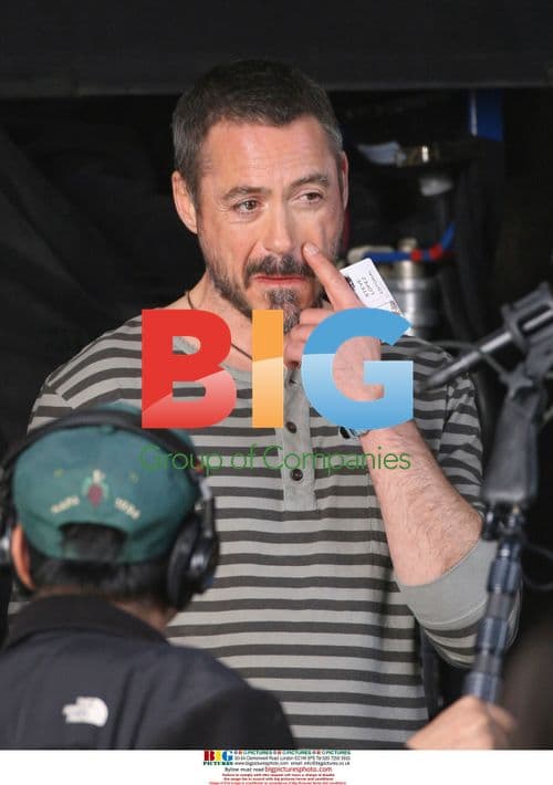 Robert Downey Jr. and Jamie Foxx on set of "The Soloist"