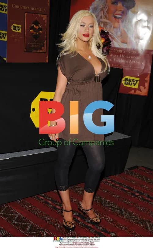 Christina Aguilera In-Store Appearance