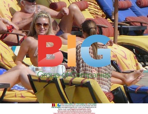 Alex Curran on vacation in Dubai