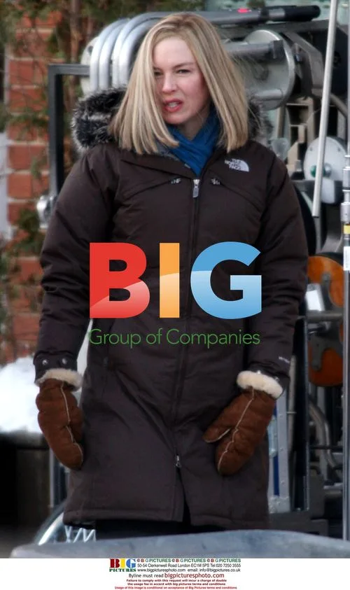 Renee Zellweger braves sub-zero weather on 'Chilled in Miami' set