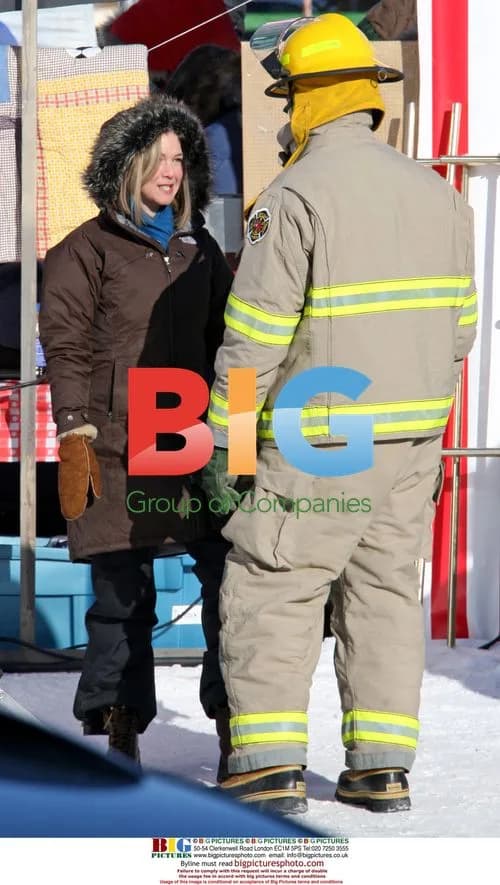 Renee Zellweger endures -48C weather in Canada for 'Chilled in Miami'