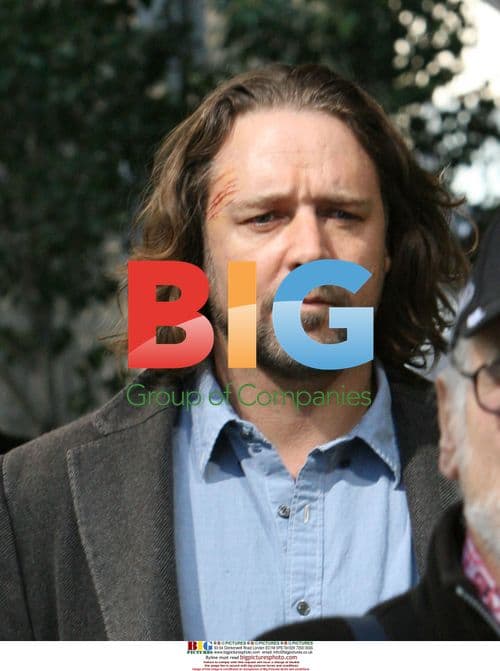 Russell Crowe on set of 'State of Play'