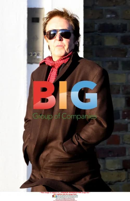 Paul McCartney Clashes with Paparazzi