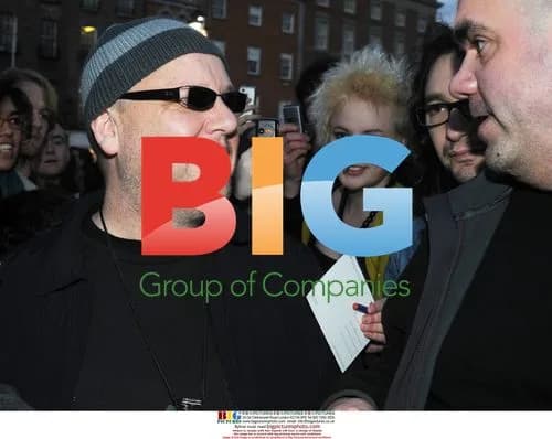 Frank Black Arrested at Dublin Attempt to Give Free Gig