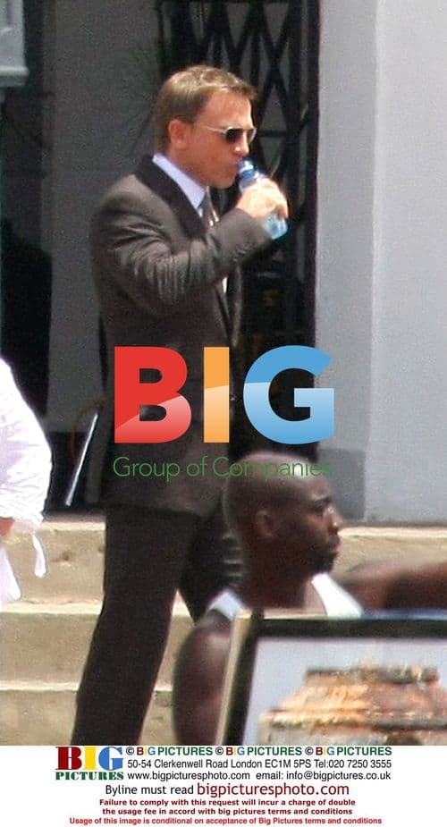 Daniel Craig Filming 'Quantum of Solace' in Panama