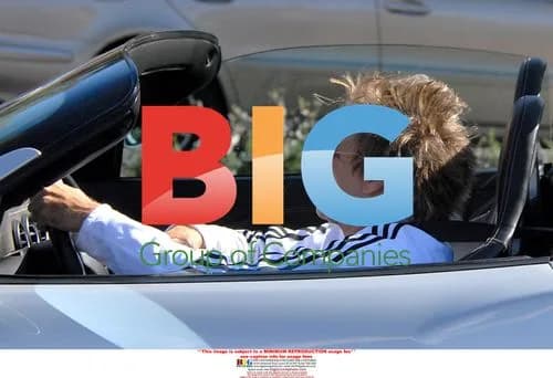 Rod Stewart Bumps Into Son Sean and Friends