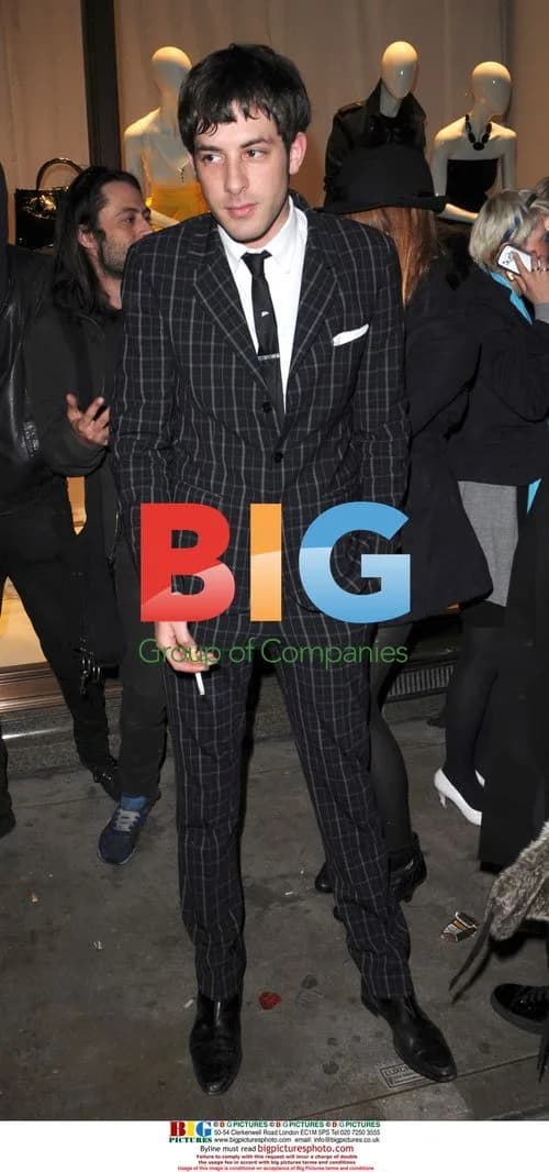 Celebrities leave H & M launch party