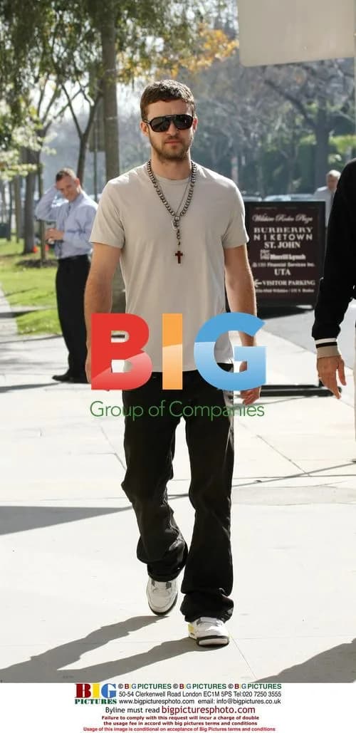 Justin Timberlake cruises Beverly Hills with posse