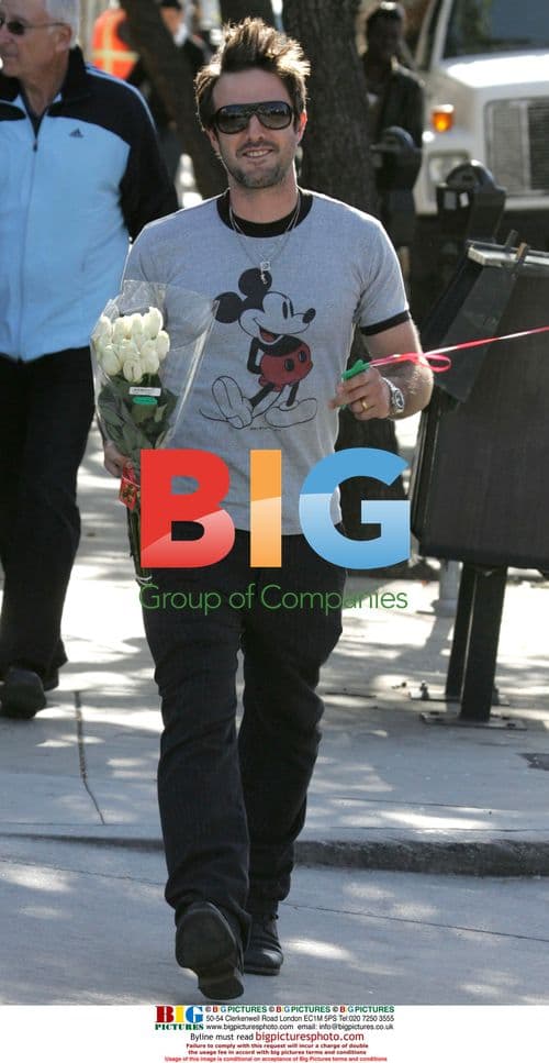 David Arquette out shopping for Valentine's
