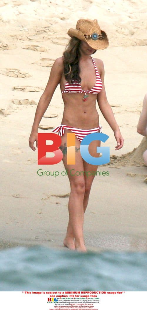 Cheryl Cole's Thailand Getaway With Bandmates