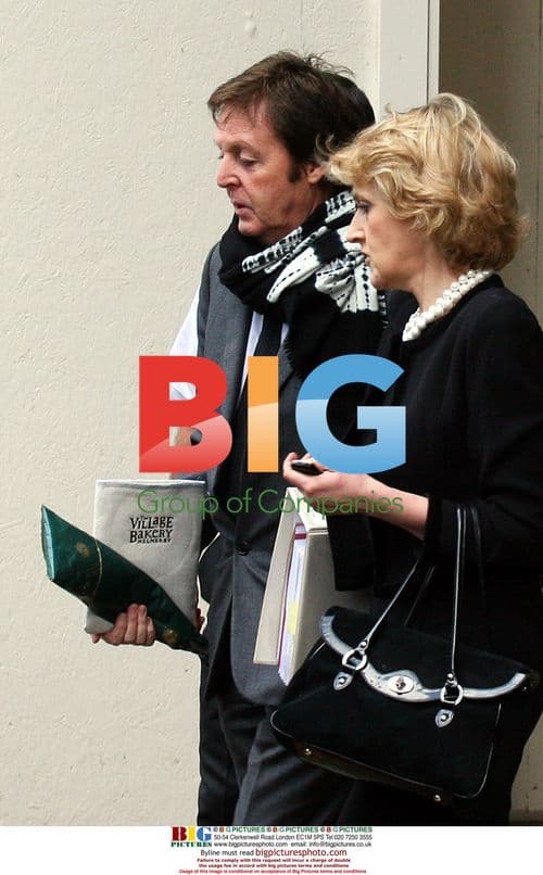 Paul McCartney Departs High Court for Divorce Hearing