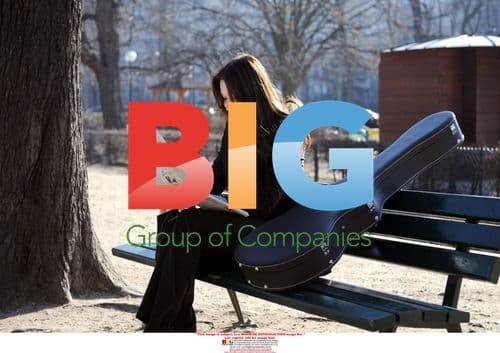 Carla Bruni Enjoying Day in Paris