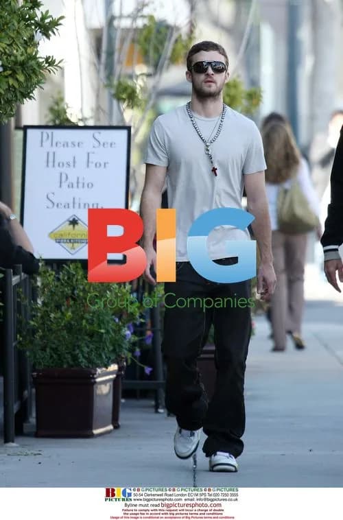 Justin Timberlake cruises through Beverly Hills