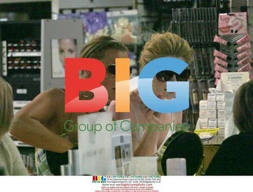 Girls Aloud Singers Shopping in LA