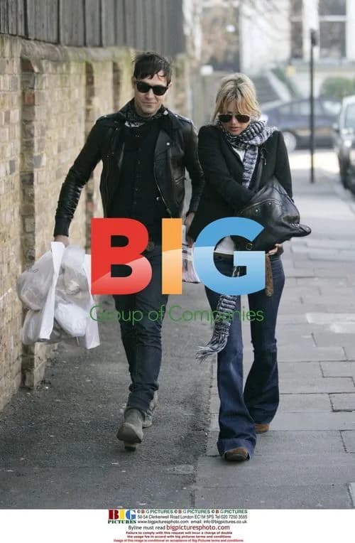 Kate Moss and boyfriend Jamie Hince shopping