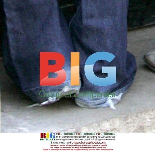 Kate Moss and Jamie Hince Arrive Home