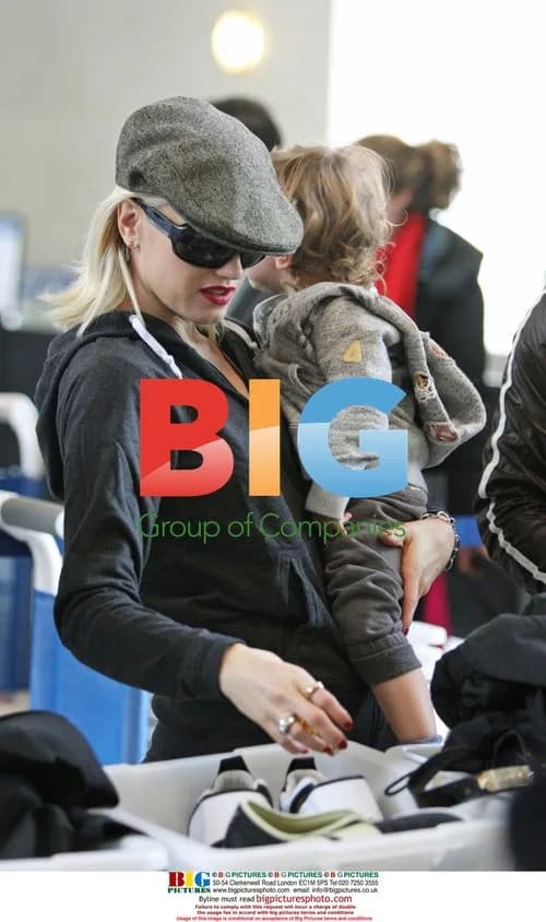 Gwen Stefani and Family Depart LAX