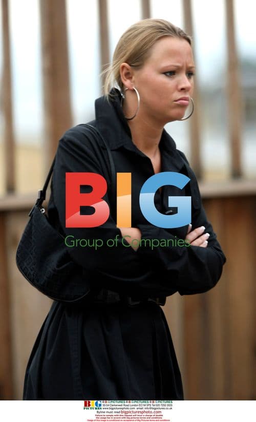 Kimberley Walsh Goes Shopping in LA