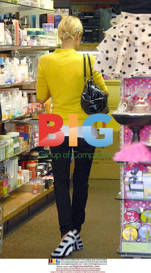 Paris Hilton Shops for Niece Harlow