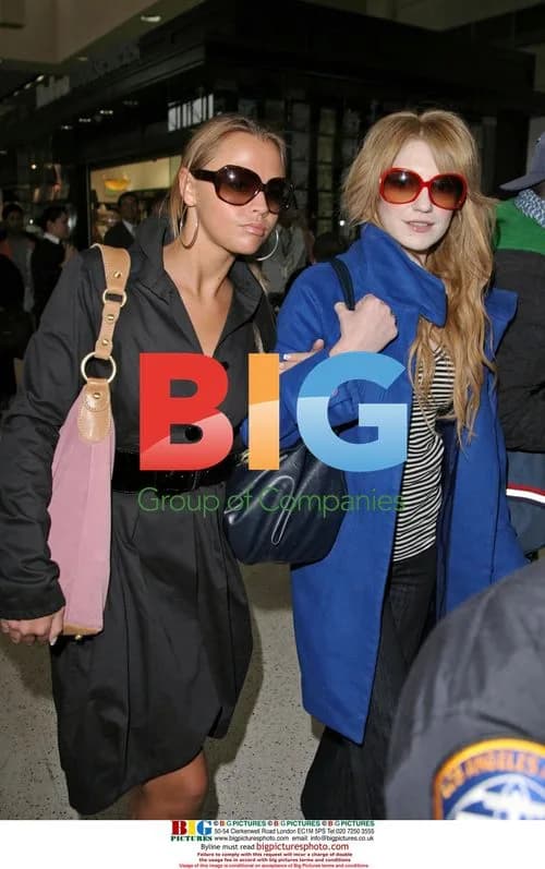 Girls Aloud Depart LAX Amid Paparazzi