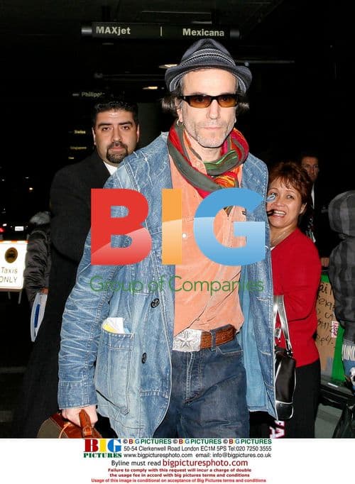 Daniel Day-Lewis Arrives at LAX for Oscars