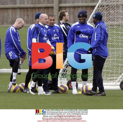 Everton Players Train in Liverpool