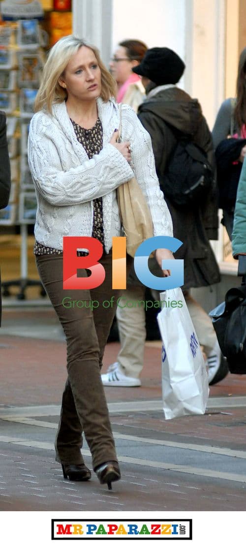 JK Rowling Shopping in Dublin