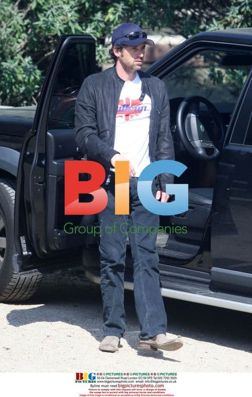 Patrick Dempsey watches daughter Tallulah riding