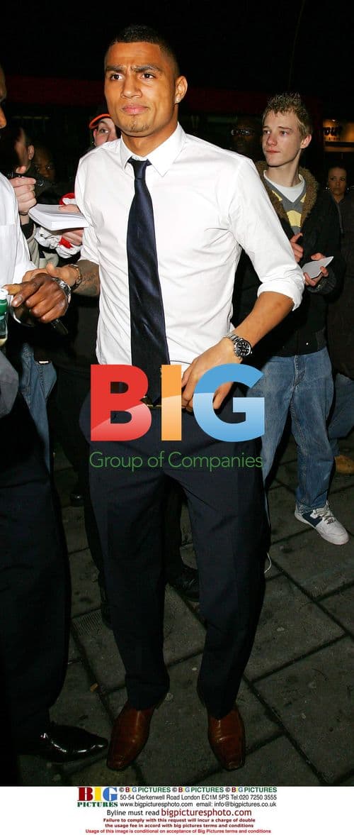 Tottenham Hotspur Players Celebrate Carling Cup Win