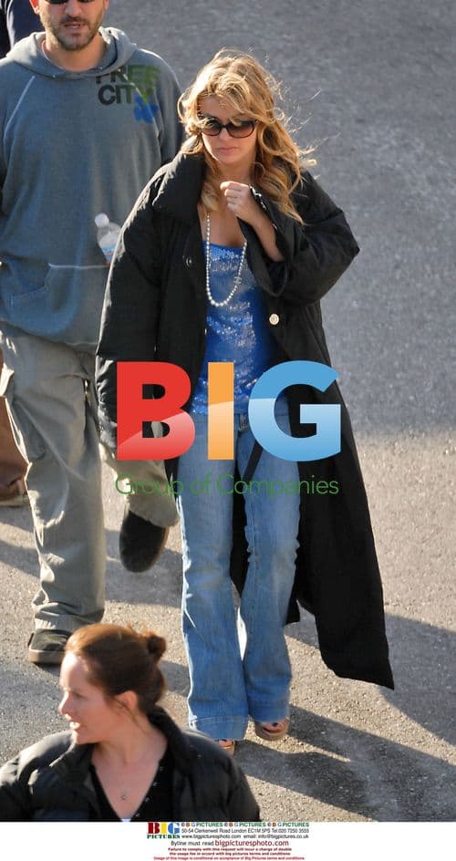 Adam Sandler and Keri Russel on Bedtime Stories set