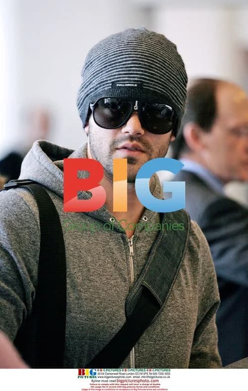 Jesse Metcalfe Departs LAX