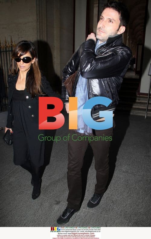 Monica Cruz and boyfriend leave Cafe Marly