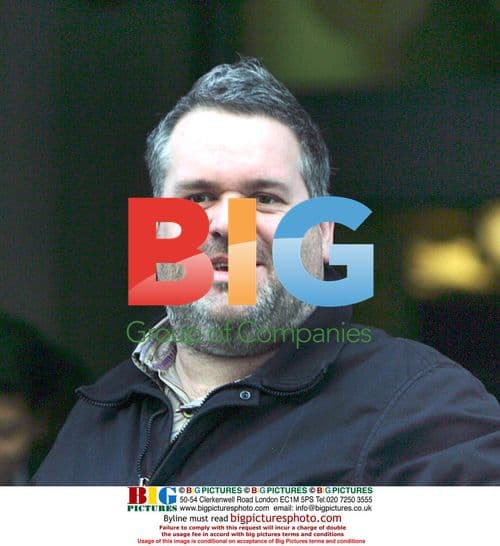 DJ Chris Moyles and Entrepreneur Peter Jones